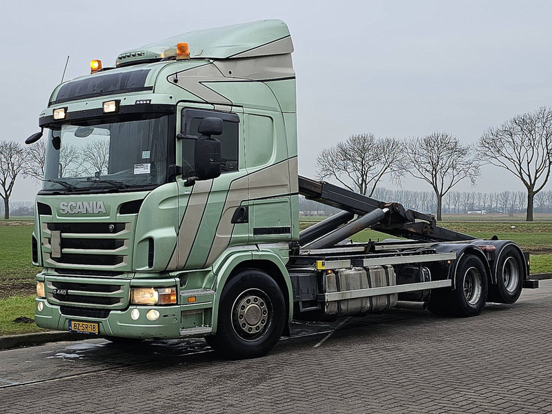 Scania G440 - Hákový nosič kontejnerů: obrázek 2 Scania G440 - Hákový nosič kontejnerů: obrázek 2