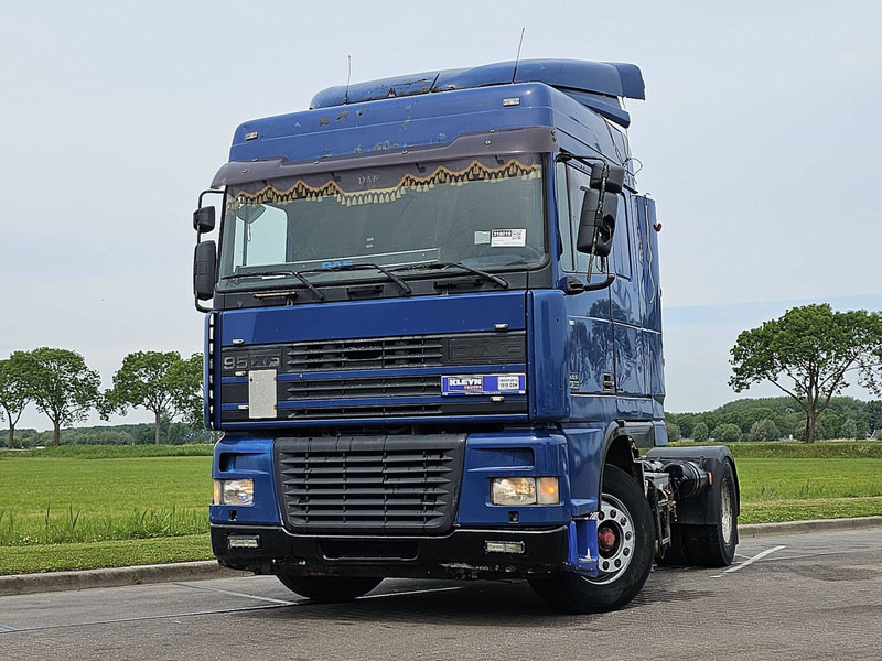 DAF XF 95.380 EURO 3 MANUAL - Tahač: obrázek 1 DAF XF 95.380 EURO 3 MANUAL - Tahač: obrázek 1