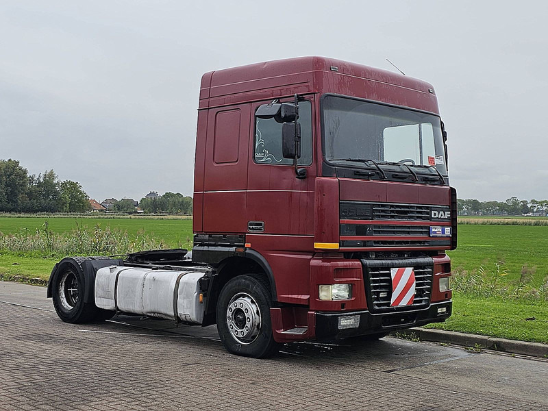 DAF XF 95.380 SPACECAB EURO 2 - Tahač: obrázek 5 DAF XF 95.380 SPACECAB EURO 2 - Tahač: obrázek 5