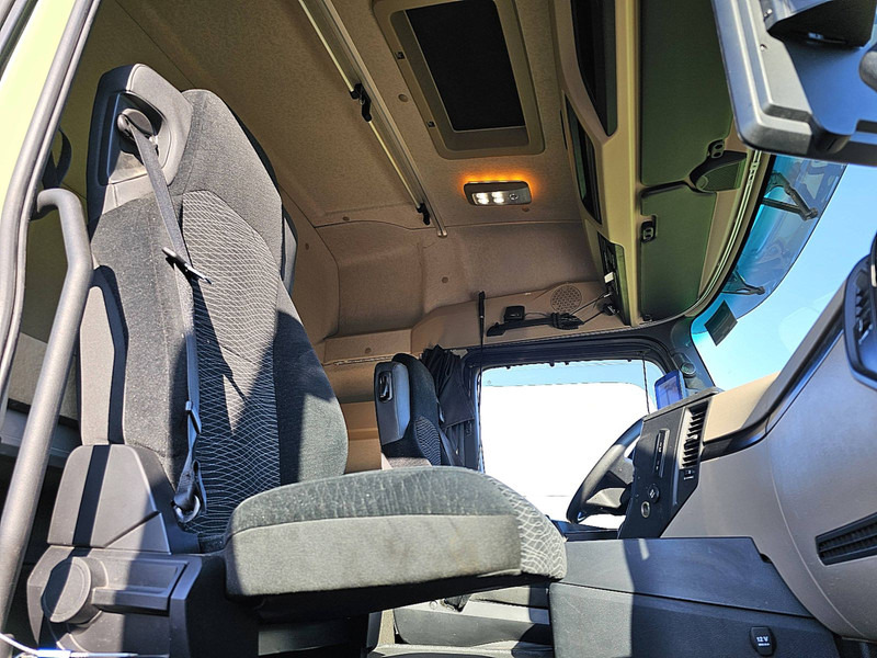 Tahač Mercedes-Benz ACTROS 1846 4X4 HAD PTO+HYDR.: obrázek 7
