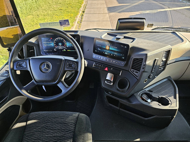 Tahač Mercedes-Benz ACTROS 1846 4X4 HAD PTO+HYDR.: obrázek 8