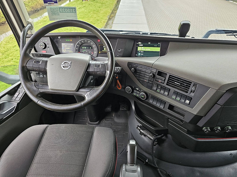 Interior photo 1: Tahač Volvo FH 460 ALCOA'S I-SEE ACC