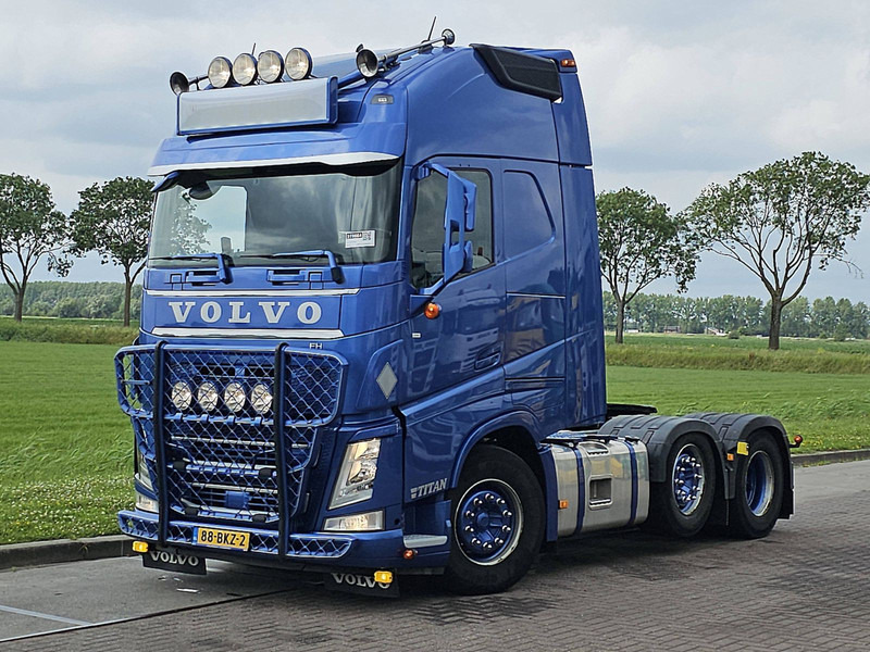 Volvo FH 460 XL 6X2 SPECIAL SHOW - Tahač: obrázek 2 Volvo FH 460 XL 6X2 SPECIAL SHOW - Tahač: obrázek 2