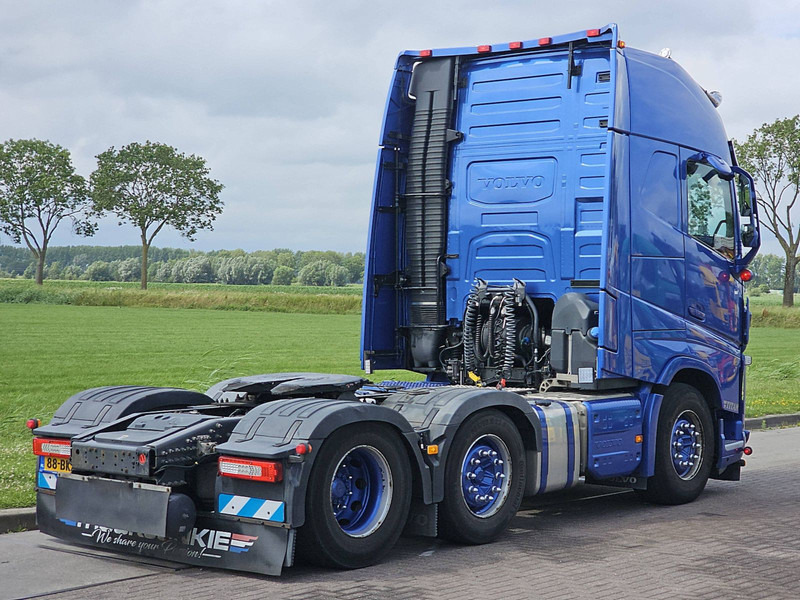 Volvo FH 460 XL 6X2 SPECIAL SHOW - Tahač: obrázek 3 Volvo FH 460 XL 6X2 SPECIAL SHOW - Tahač: obrázek 3