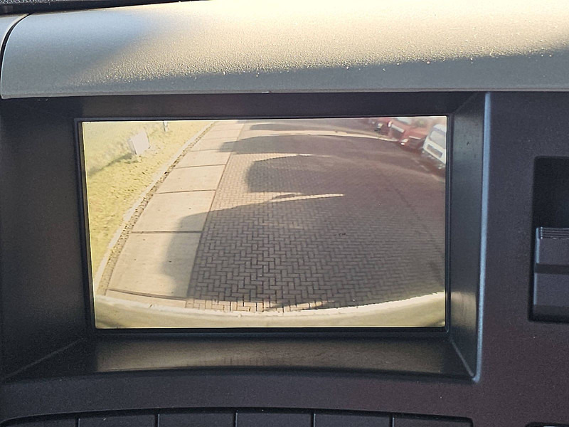 Chladírenský nákladní automobil Volvo FM 330 6X2 FRIGOBL. LIFT: obrázek 11 Chladírenský nákladní automobil Volvo FM 330 6X2 FRIGOBL. LIFT: obrázek 11