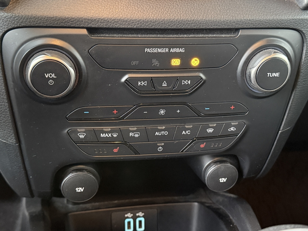 Ford Ranger 2.0L Ecoblue Raptor DoKa 4x4 Standheizung - SUV: obrázek 3 Ford Ranger 2.0L Ecoblue Raptor DoKa 4x4 Standheizung - SUV: obrázek 3