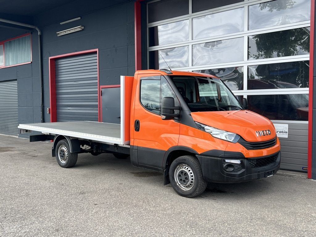 Iveco Daily 35S14 MAXI 4,35m Plattform Klima - Dodávka valník: obrázek 1 Iveco Daily 35S14 MAXI 4,35m Plattform Klima - Dodávka valník: obrázek 1