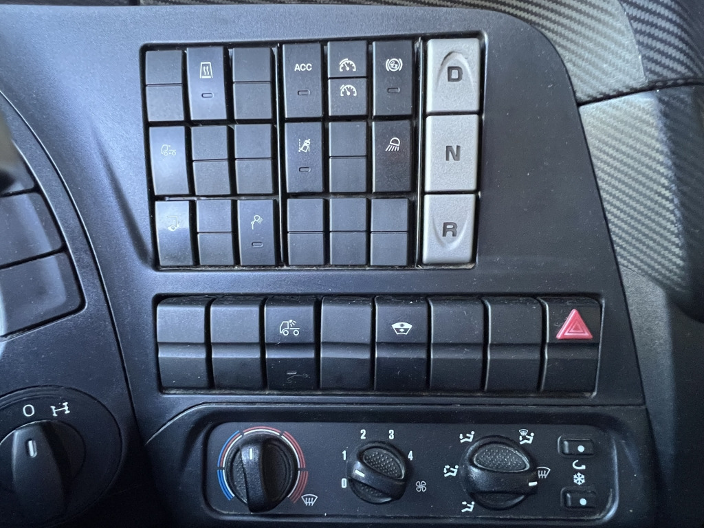 Iveco Stralis AD190S31 Klima ACC Carrier Supra 1050 - Chladírenský nákladní automobil: obrázek 3 Iveco Stralis AD190S31 Klima ACC Carrier Supra 1050 - Chladírenský nákladní automobil: obrázek 3