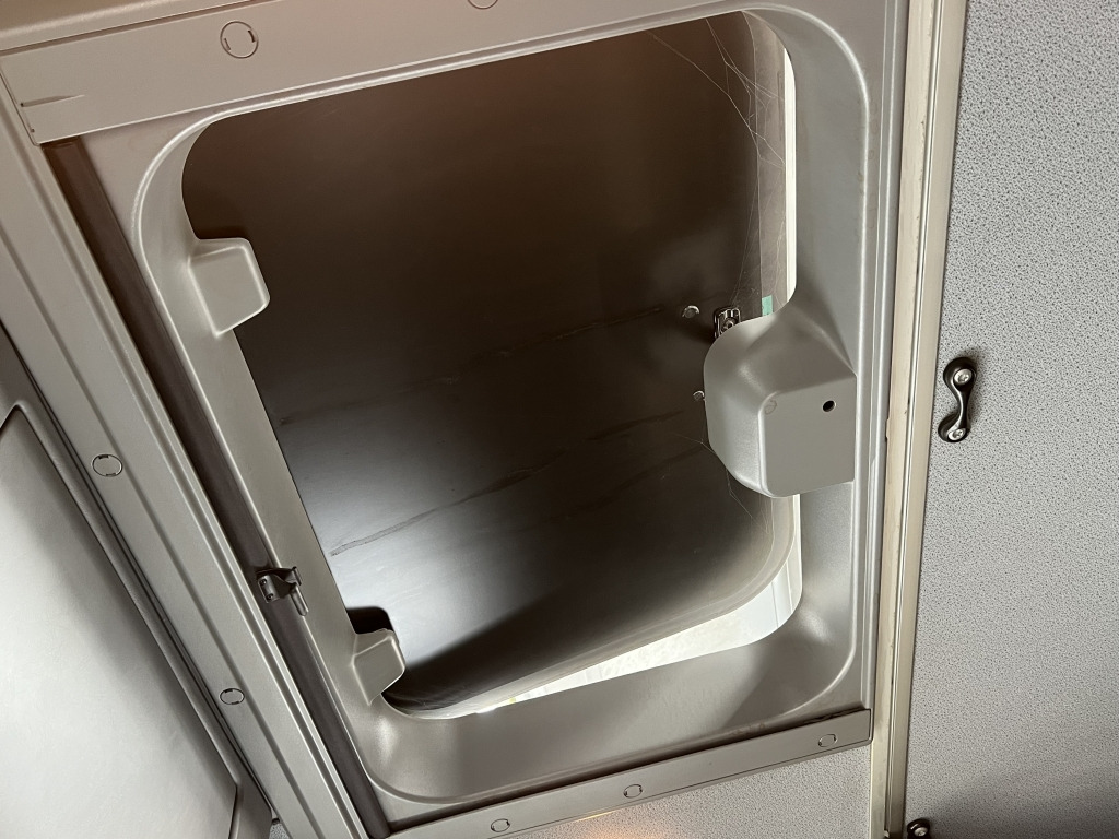 Mercedes-Benz Atego 1230 Klima ACC Schlafkabine 7,2m P+P LBW - Plachtový nákladní auto: obrázek 5 Mercedes-Benz Atego 1230 Klima ACC Schlafkabine 7,2m P+P LBW - Plachtový nákladní auto: obrázek 5