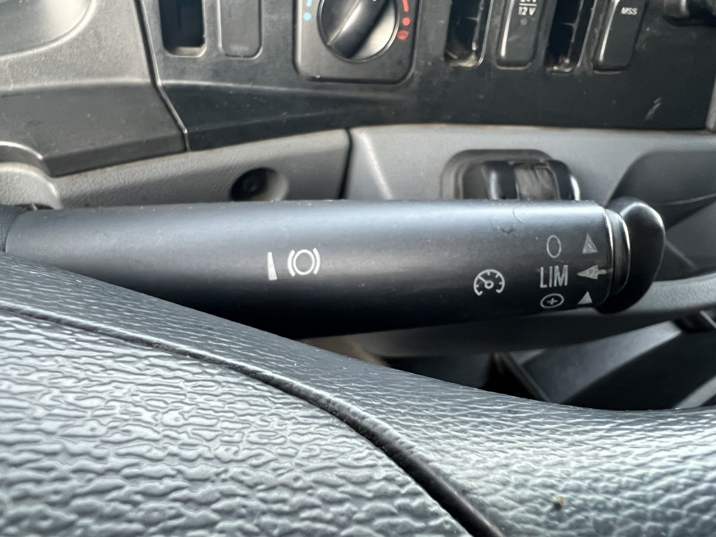 Mercedes-Benz Axor 1833 7m Koffer 2x Schwenkwand LBW Or.382'km - Přepravník nápojů: obrázek 5 Mercedes-Benz Axor 1833 7m Koffer 2x Schwenkwand LBW Or.382'km - Přepravník nápojů: obrázek 5