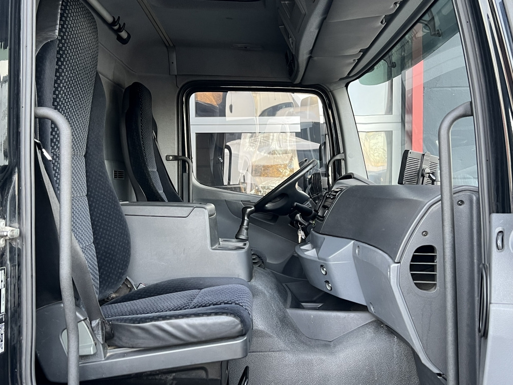 Mercedes-Benz Axor 1833 7m Koffer 2x Schwenkwand LBW Or.382'km - Přepravník nápojů: obrázek 3 Mercedes-Benz Axor 1833 7m Koffer 2x Schwenkwand LBW Or.382'km - Přepravník nápojů: obrázek 3