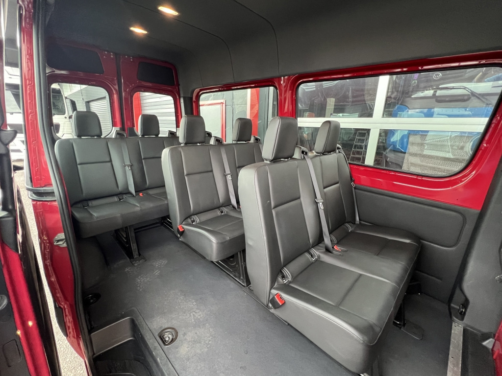 Mercedes-Benz Sprinter 314 CDI Tourer Klima +Fond 9-Sitze MBUX - Mikrobus: obrázek 4 Mercedes-Benz Sprinter 314 CDI Tourer Klima +Fond 9-Sitze MBUX - Mikrobus: obrázek 4