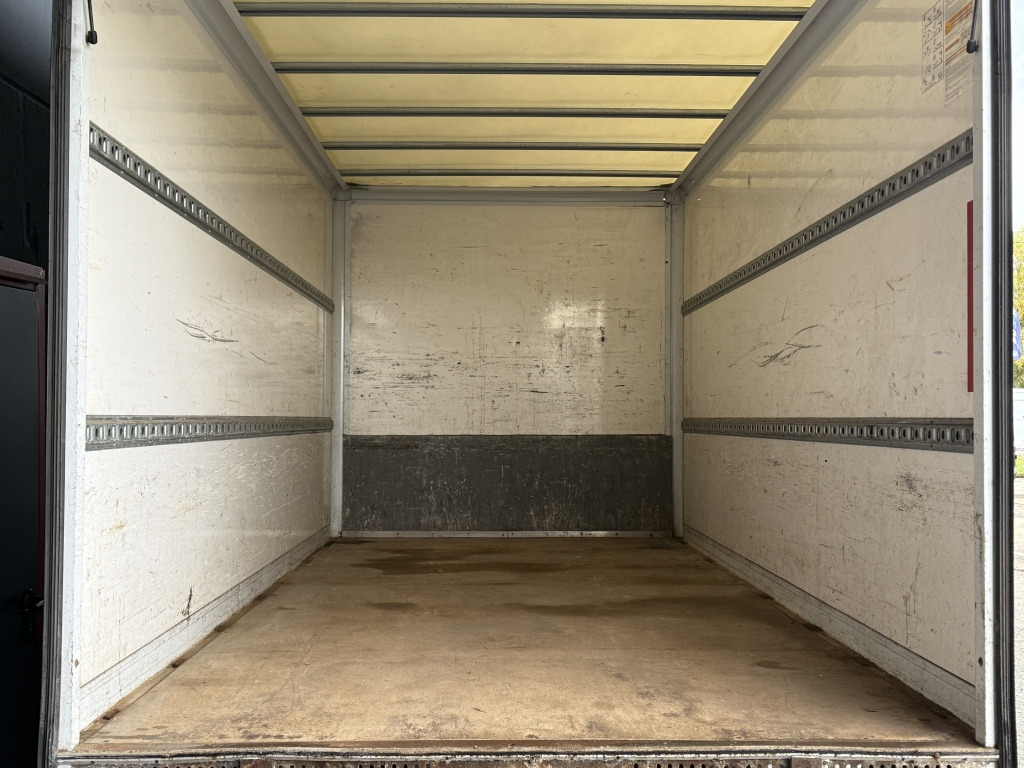 Mercedes-Benz Sprinter 316 CDI Klima MBUX Kamera 4,37m Kof+LBW - Dodávka skřín: obrázek 5 Mercedes-Benz Sprinter 316 CDI Klima MBUX Kamera 4,37m Kof+LBW - Dodávka skřín: obrázek 5