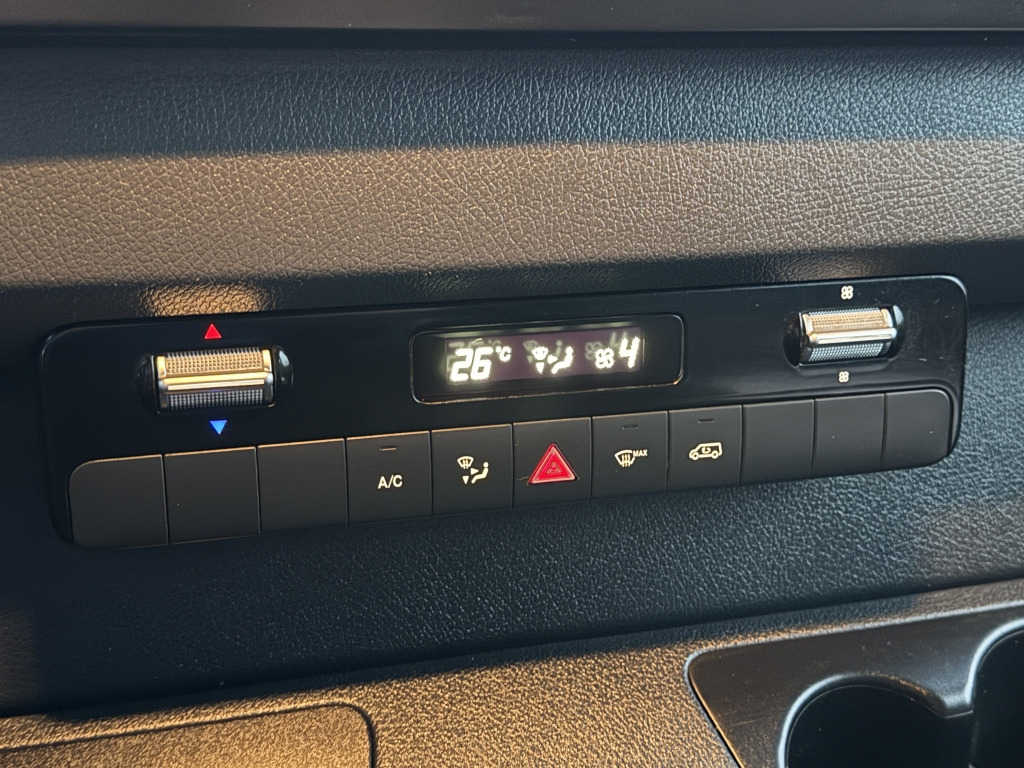 Mercedes-Benz Sprinter 319 CDI V6 DOKA Klima Luftfederung AHK - Plachtová dodávka, Dodávka s dvojitou kabinou: obrázek 3 Mercedes-Benz Sprinter 319 CDI V6 DOKA Klima Luftfederung AHK - Plachtová dodávka, Dodávka s dvojitou kabinou: obrázek 3