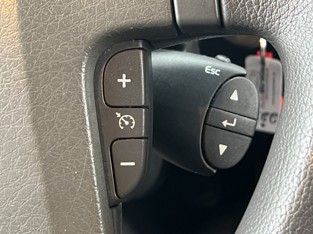 Volvo FL 260 7,2m LBW Klima Tempomat AHK Orig. 125'km - Plachtový nákladní auto: obrázek 3 Volvo FL 260 7,2m LBW Klima Tempomat AHK Orig. 125'km - Plachtový nákladní auto: obrázek 3