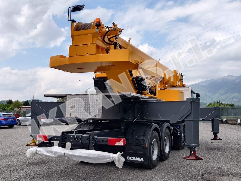 Locatelli TCL 55.50 - Autojeřáb: obrázek 3 Locatelli TCL 55.50 - Autojeřáb: obrázek 3