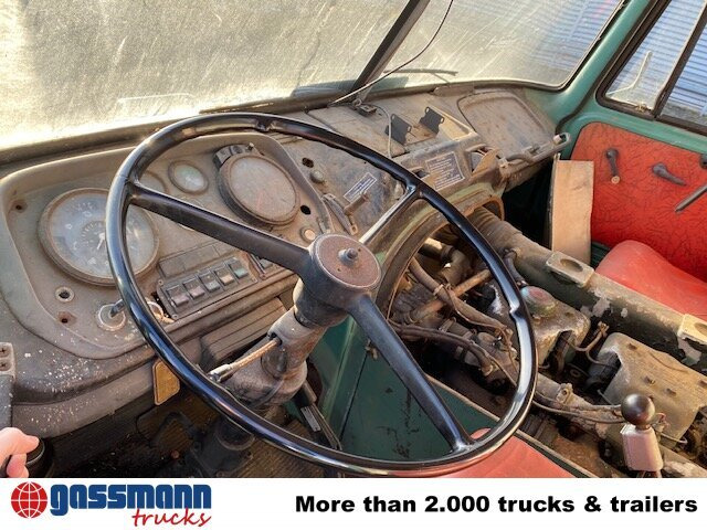 HENSCHEL F 161 AK 4x4 mit Kran Atlas AK 5007 - Nákladní automobil valníkový/ Plošinový, Auto s hydraulickou rukou: obrázek 2 HENSCHEL F 161 AK 4x4 mit Kran Atlas AK 5007 - Nákladní automobil valníkový/ Plošinový, Auto s hydraulickou rukou: obrázek 2