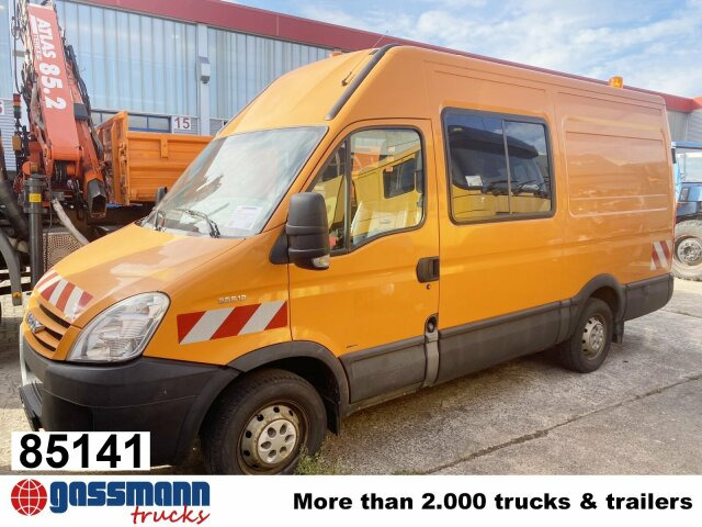 Iveco Daily 35S12 2,3 HPI 4x2, 8 Sitzplätze - Dodávka s dvojitou kabinou: obrázek 1 Iveco Daily 35S12 2,3 HPI 4x2, 8 Sitzplätze - Dodávka s dvojitou kabinou: obrázek 1