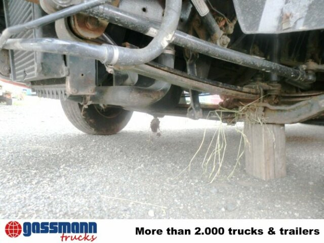 MAN L33 8.180 C 4x2, Unfallfahrzeug mit - Skříňový nákladní auto: obrázek 3 MAN L33 8.180 C 4x2, Unfallfahrzeug mit - Skříňový nákladní auto: obrázek 3