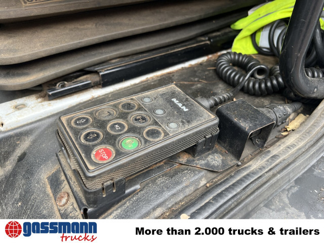 MAN LE 14.280 4x2 L, Maschinentransporter, 2x AHK - Nákladní automobil valníkový/ Plošinový: obrázek 4 MAN LE 14.280 4x2 L, Maschinentransporter, 2x AHK - Nákladní automobil valníkový/ Plošinový: obrázek 4