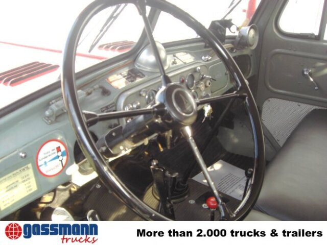 Magirus Deutz MAGIRUS URANUS 250D22 KW 16 Feuerwehr Kranwagen - Hasičský vůz, Auto s hydraulickou rukou: obrázek 2 Magirus Deutz MAGIRUS URANUS 250D22 KW 16 Feuerwehr Kranwagen - Hasičský vůz, Auto s hydraulickou rukou: obrázek 2