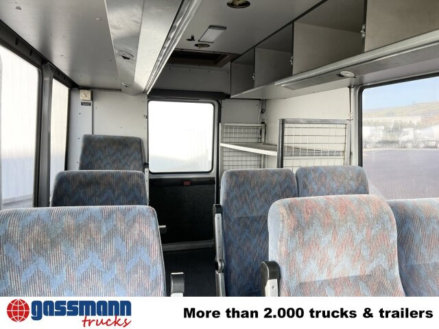 Mercedes-Benz 711 D-KA 4x2, Standklima, 11-Sitze, 2 x on stock - Minibus, Mikrobus: obrázek 5 Mercedes-Benz 711 D-KA 4x2, Standklima, 11-Sitze, 2 x on stock - Minibus, Mikrobus: obrázek 5