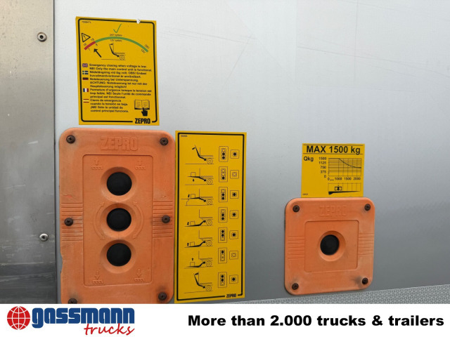 Mercedes-Benz Atego 1330 4x4, Iso-Koffer mit Heizung, LBW - Skříňový nákladní auto: obrázek 5 Mercedes-Benz Atego 1330 4x4, Iso-Koffer mit Heizung, LBW - Skříňový nákladní auto: obrázek 5