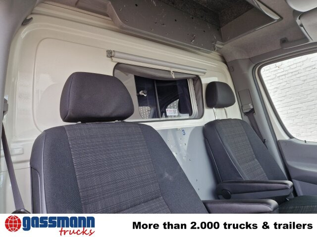 Mercedes-Benz Sprinter 516 CDI 4x2, Rettungswagen - Furgon: obrázek 5 Mercedes-Benz Sprinter 516 CDI 4x2, Rettungswagen - Furgon: obrázek 5