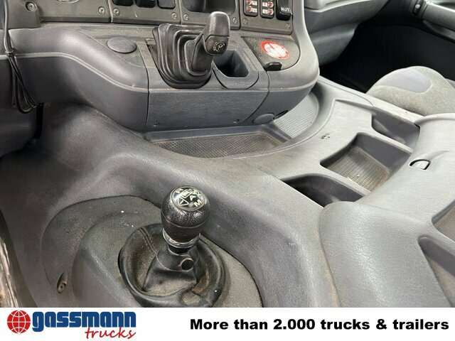 Scania 124G 420 4x2, Retarder - Podvozek s kabinou: obrázek 4 Scania 124G 420 4x2, Retarder - Podvozek s kabinou: obrázek 4