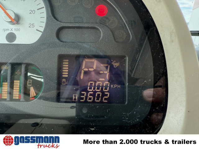 MF 8690 Dyna-VT - Stavební technika: obrázek 5 MF 8690 Dyna-VT - Stavební technika: obrázek 5