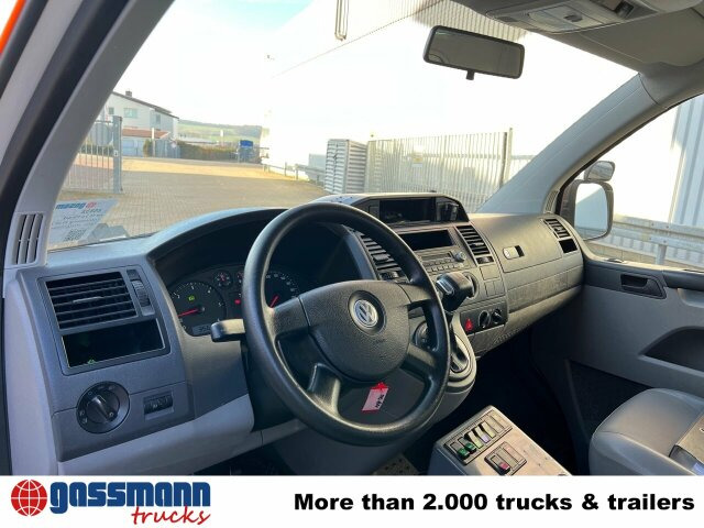 Volkswagen T5 2.5 TDI 4x2, Krankenwagen - Pohotovostní vůz: obrázek 5 Volkswagen T5 2.5 TDI 4x2, Krankenwagen - Pohotovostní vůz: obrázek 5