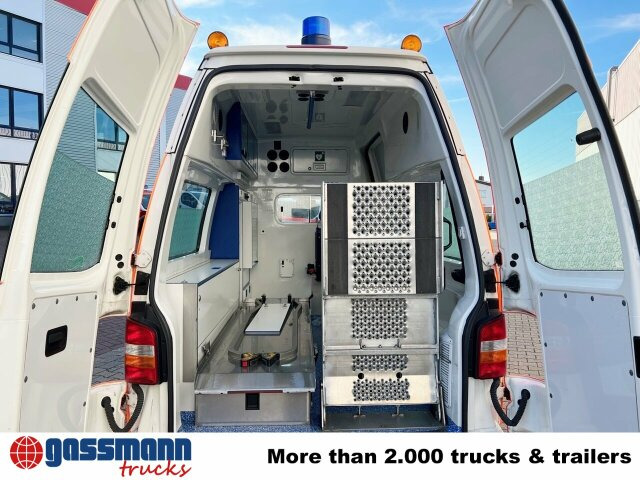 Volkswagen T5 2.5 TDI 4x2, Krankenwagen - Pohotovostní vůz: obrázek 2 Volkswagen T5 2.5 TDI 4x2, Krankenwagen - Pohotovostní vůz: obrázek 2