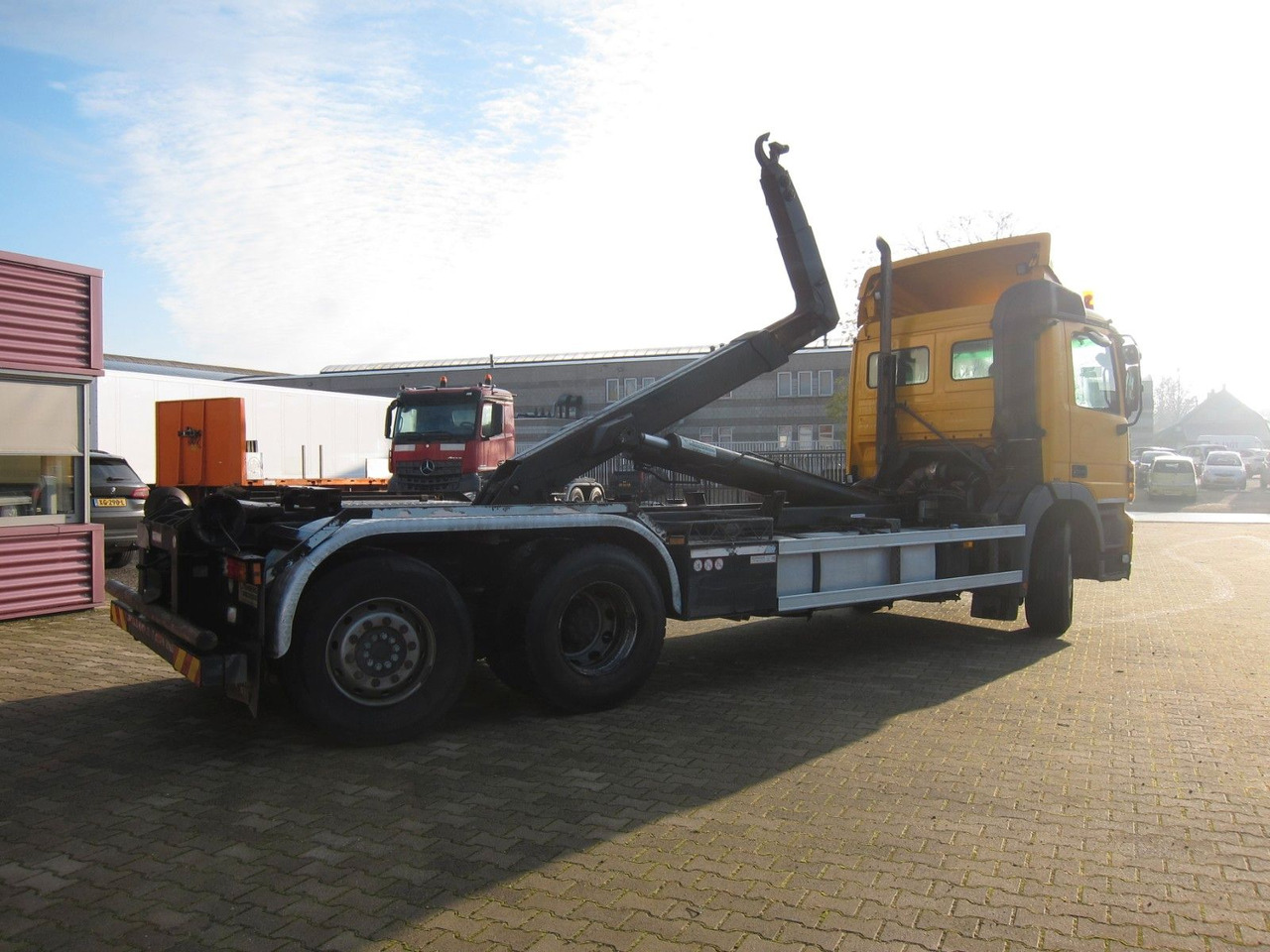 Mercedes-Benz Actros 2536 L 6X2*4 Hiab Multilift 470tkm - Hákový nosič kontejnerů: obrázek 4 Mercedes-Benz Actros 2536 L 6X2*4 Hiab Multilift 470tkm - Hákový nosič kontejnerů: obrázek 4