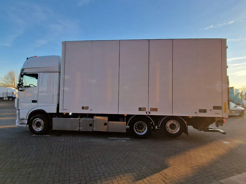 DAF XF 530 SuperSpaceCab 6x2*4 - Ekeri closed box - Loadlift -Steering axle - Full air - Skříňový nákladní auto: obrázek 3 DAF XF 530 SuperSpaceCab 6x2*4 - Ekeri closed box - Loadlift -Steering axle - Full air - Skříňový nákladní auto: obrázek 3