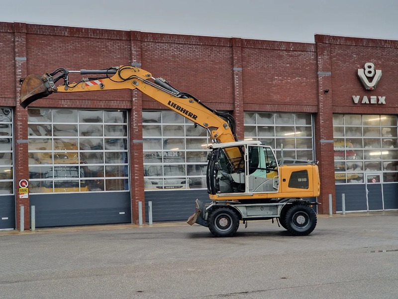 Liebherr A916 - 110 KW - Central Greasing - Camera - Kolesové rýpadlo: obrázek 2 Liebherr A916 - 110 KW - Central Greasing - Camera - Kolesové rýpadlo: obrázek 2