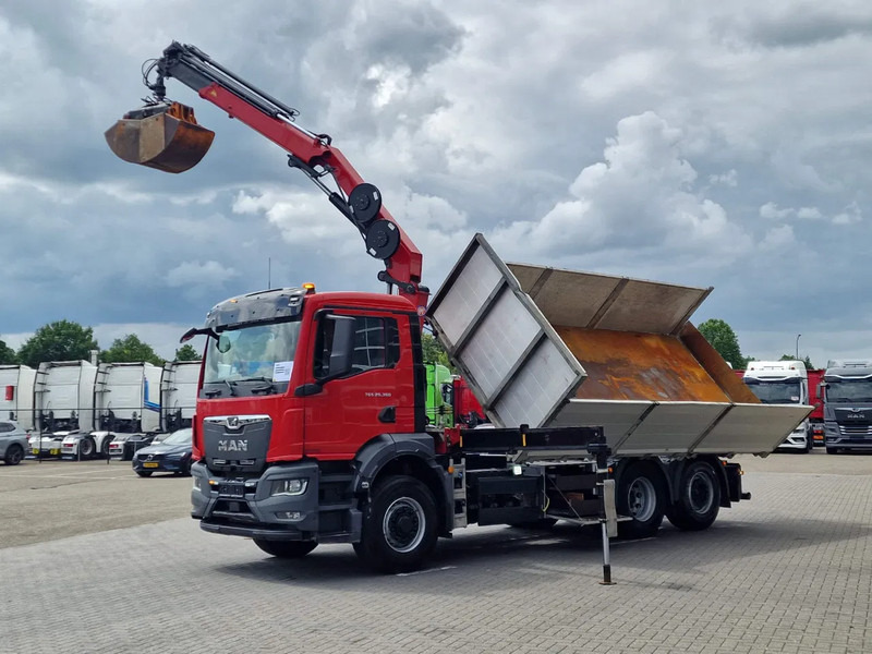 MAN TGS 26.360 6x4 Hydrodrive / Crane HMF1920K-RCS / 3 way tipper HMF / Low KM 110.700! - Auto s hydraulickou rukou: obrázek 3 MAN TGS 26.360 6x4 Hydrodrive / Crane HMF1920K-RCS / 3 way tipper HMF / Low KM 110.700! - Auto s hydraulickou rukou: obrázek 3