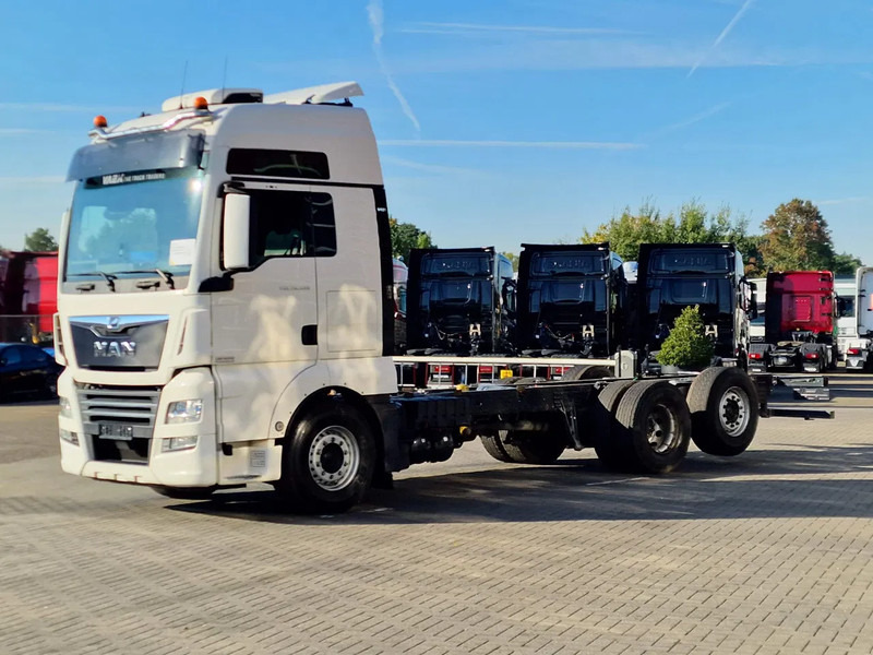 MAN TGX 26.500 6x2 XXL - Chassis - Full air - Night clima - AS Tronic - - Podvozek s kabinou: obrázek 3 MAN TGX 26.500 6x2 XXL - Chassis - Full air - Night clima - AS Tronic - - Podvozek s kabinou: obrázek 3