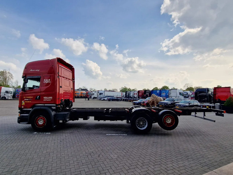 Scania R730 Topline 6x2*4 - Retarder - King of the Road - Night clima - Steering axle - Leather - Podvozek s kabinou: obrázek 4 Scania R730 Topline 6x2*4 - Retarder - King of the Road - Night clima - Steering axle - Leather - Podvozek s kabinou: obrázek 4