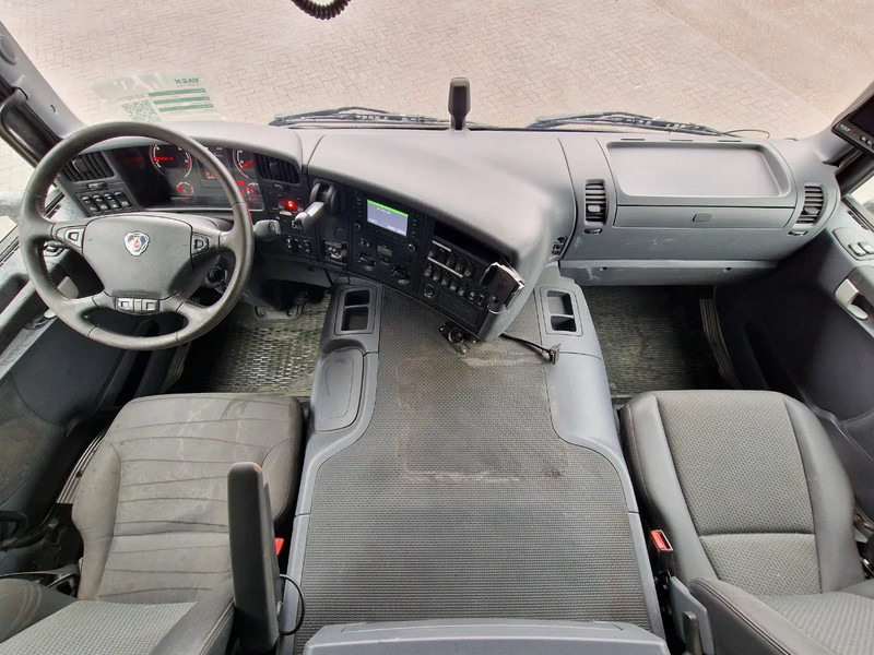 Tahač Scania P450 6x4 HUB reduction - PTO/Hydraulic - Euro 6 - Opti Cruise - Low KM: obrázek 13 Tahač Scania P450 6x4 HUB reduction - PTO/Hydraulic - Euro 6 - Opti Cruise - Low KM: obrázek 13