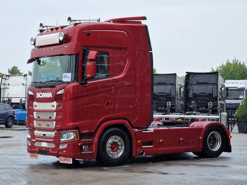 Scania S500 NGS Highline 4x2 - Retarder - Night clima - Full air - Custom interior - Full spoiler - 2 tank - Tahač: obrázek 3 Scania S500 NGS Highline 4x2 - Retarder - Night clima - Full air - Custom interior - Full spoiler - 2 tank - Tahač: obrázek 3