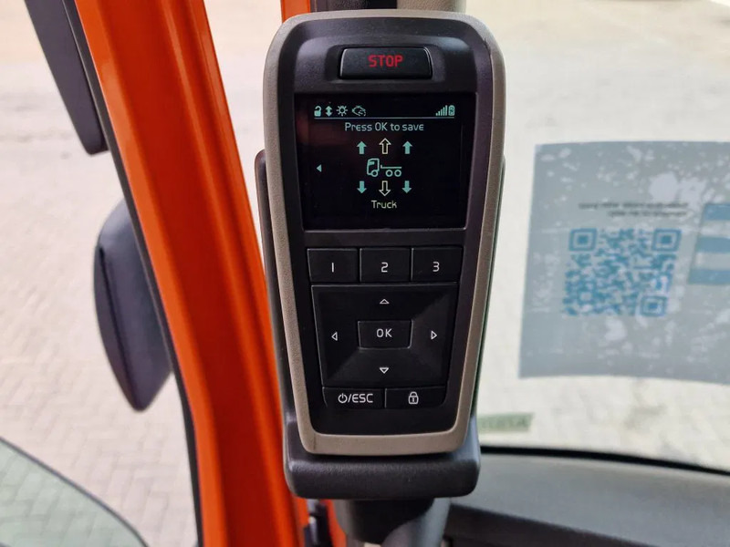 Tahač Volvo FH 13.500 6x4 - HMF 1153 K2 crane kran grua - Hydraulic - Lift axle - Euro 6: obrázek 18