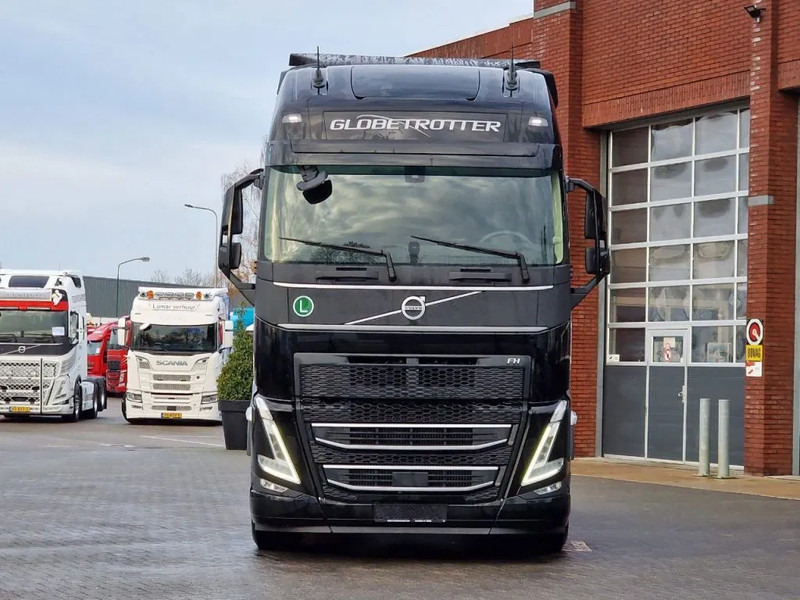 Volvo FH 13.500 Globetrotter XL 4x2 - NEW - Full spec - I parkcool - Full air - - Tahač: obrázek 2 Volvo FH 13.500 Globetrotter XL 4x2 - NEW - Full spec - I parkcool - Full air - - Tahač: obrázek 2