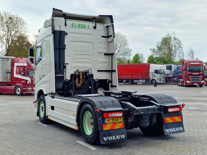 Volvo FH 13.540 Globetrotter 4x2 - Custom exterior - I parkcool - Navi - APK/TUV: 27-02-2026 - Tahač: obrázek 5 Volvo FH 13.540 Globetrotter 4x2 - Custom exterior - I parkcool - Navi - APK/TUV: 27-02-2026 - Tahač: obrázek 5