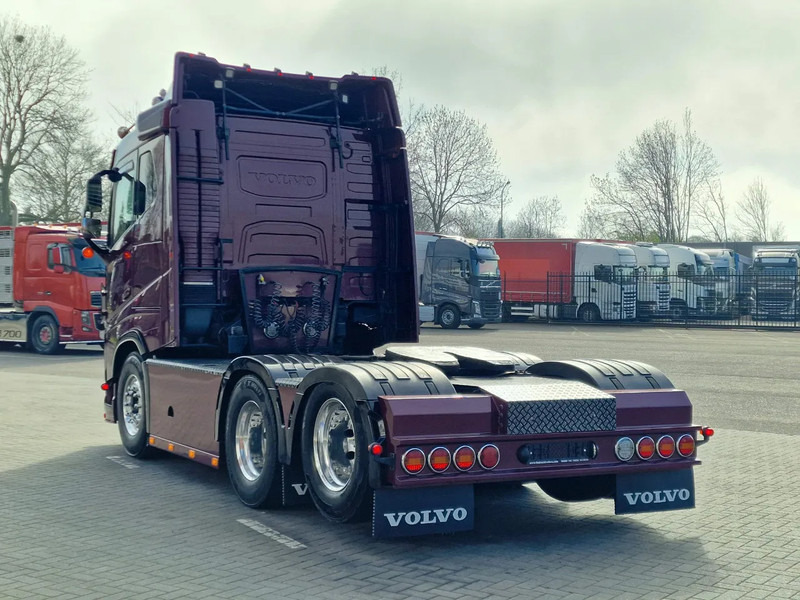 Volvo FH 13.540 Lowroof 6x2 - Show truck - Custom interior - Full air suspension - I parkcool - VEB+ - Tahač: obrázek 5 Volvo FH 13.540 Lowroof 6x2 - Show truck - Custom interior - Full air suspension - I parkcool - VEB+ - Tahač: obrázek 5