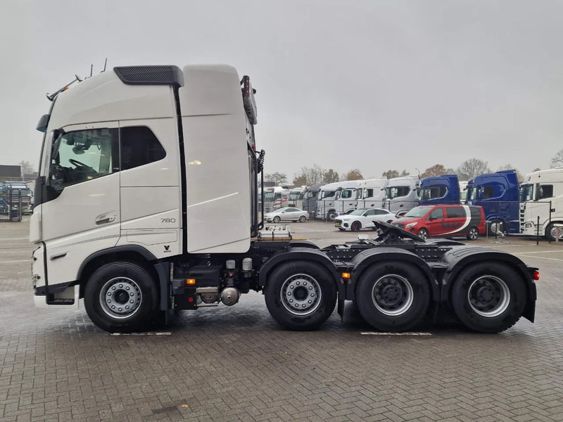 Volvo FH 16.780 8x4*4 Globetrotter XL - 245T GCW - New - Full air - I parkcool - Retarder - Tahač: obrázek 4 Volvo FH 16.780 8x4*4 Globetrotter XL - 245T GCW - New - Full air - I parkcool - Retarder - Tahač: obrázek 4