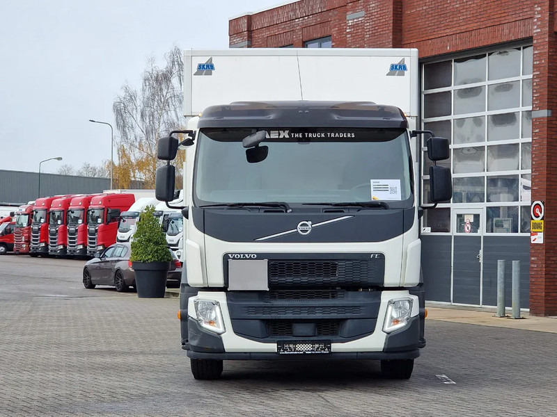 Volvo FE 280 4x2 - Closed box with Adjustable height - Loadlift - Full air - Euro 6 - 550 WB - Skříňový nákladní auto: obrázek 3 Volvo FE 280 4x2 - Closed box with Adjustable height - Loadlift - Full air - Euro 6 - 550 WB - Skříňový nákladní auto: obrázek 3