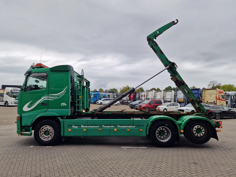 Volvo FH 13.440 6x2*4 - HIAB Hooklift 17T - Euro 5 - I shift - Steering axle - Hákový nosič kontejnerů: obrázek 4 Volvo FH 13.440 6x2*4 - HIAB Hooklift 17T - Euro 5 - I shift - Steering axle - Hákový nosič kontejnerů: obrázek 4