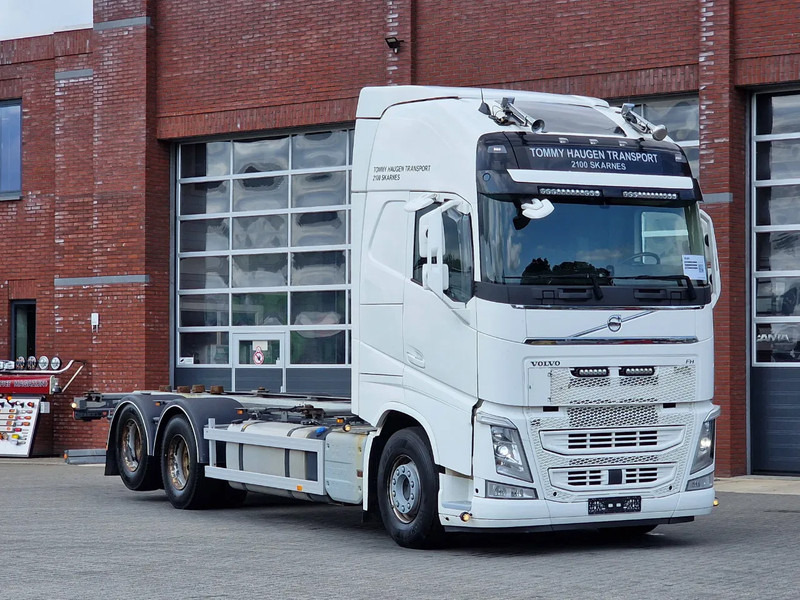 Volvo FH 13.500 Globetrotter XL 6x2 - BDF - Retarder - I parkcool - Full air - 4.90 WB - Kontejnérový podvozek/ Výměnná nástavba: obrázek 1 Volvo FH 13.500 Globetrotter XL 6x2 - BDF - Retarder - I parkcool - Full air - 4.90 WB - Kontejnérový podvozek/ Výměnná nástavba: obrázek 1
