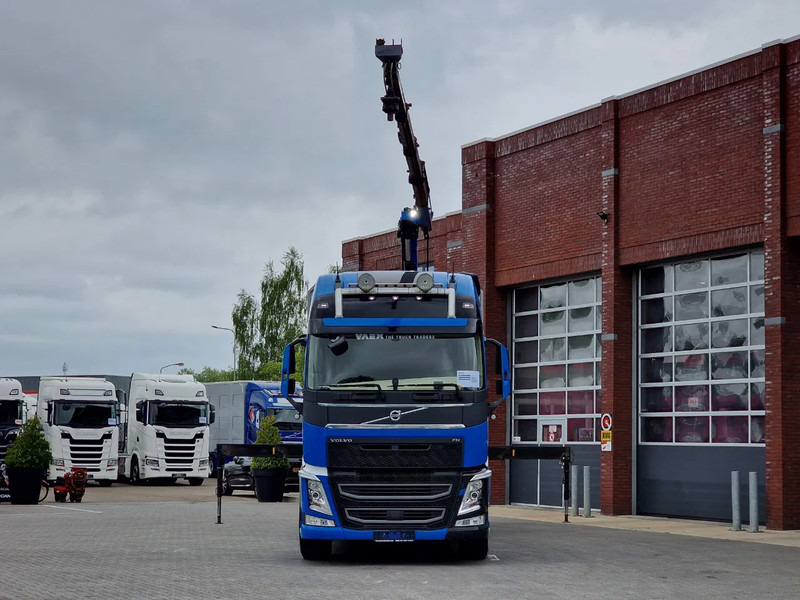 Volvo FH 13.540 Globetrotter 6x4 - HMF 1920K with remote year 2019 - Full air - Leather - Auto s hydraulickou rukou: obrázek 2 Volvo FH 13.540 Globetrotter 6x4 - HMF 1920K with remote year 2019 - Full air - Leather - Auto s hydraulickou rukou: obrázek 2