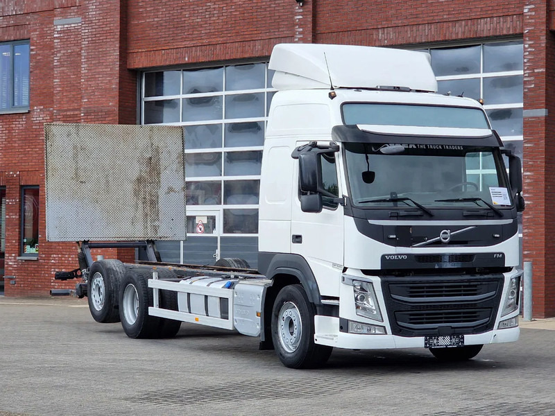 Volvo FM 380 Globetrotter 6x2 Chassis - Loadlift - 4.90 WB - Full air - Low KM - Podvozek s kabinou: obrázek 1 Volvo FM 380 Globetrotter 6x2 Chassis - Loadlift - 4.90 WB - Full air - Low KM - Podvozek s kabinou: obrázek 1